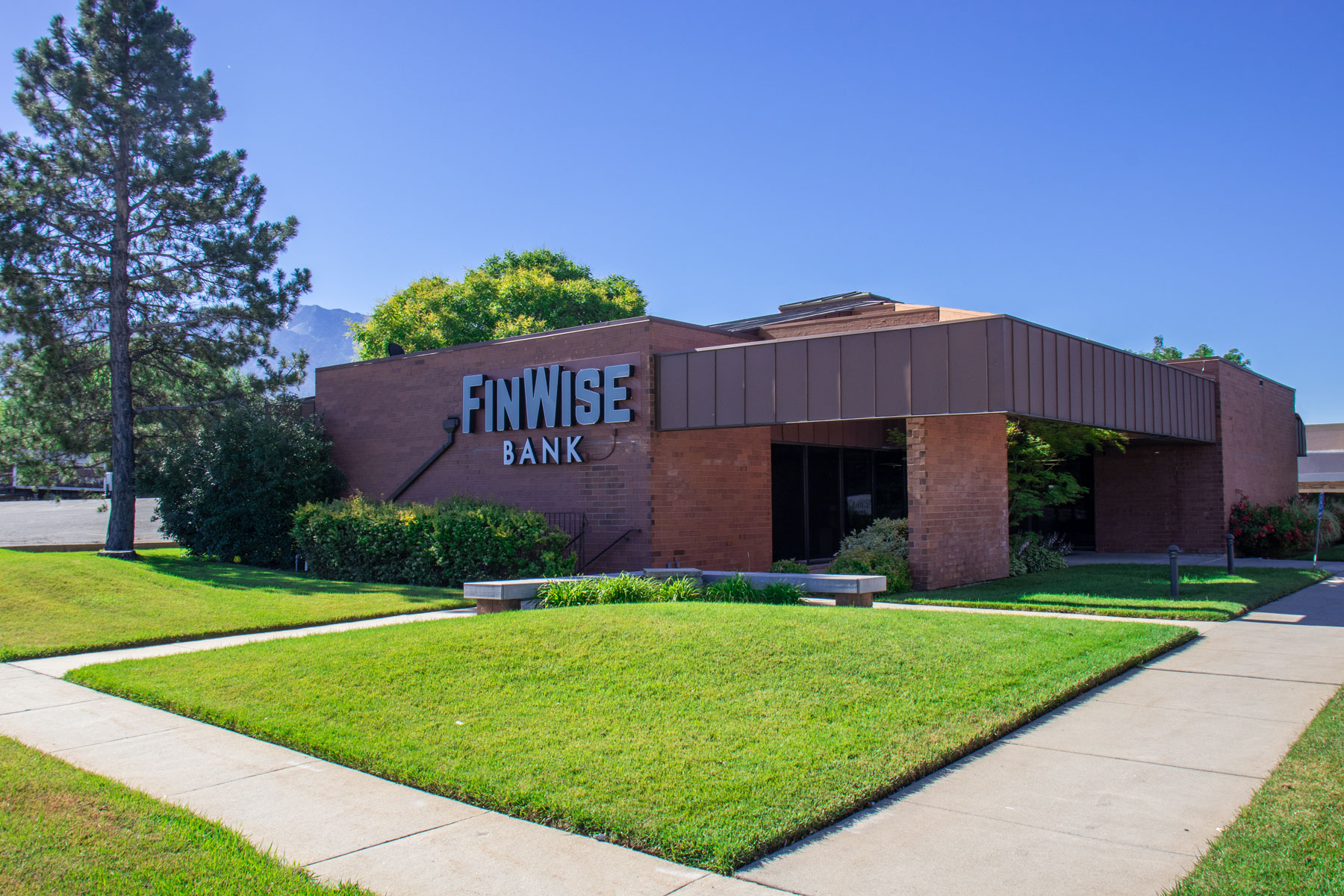 FinWise Bank Named “Top Performing Community Bank”